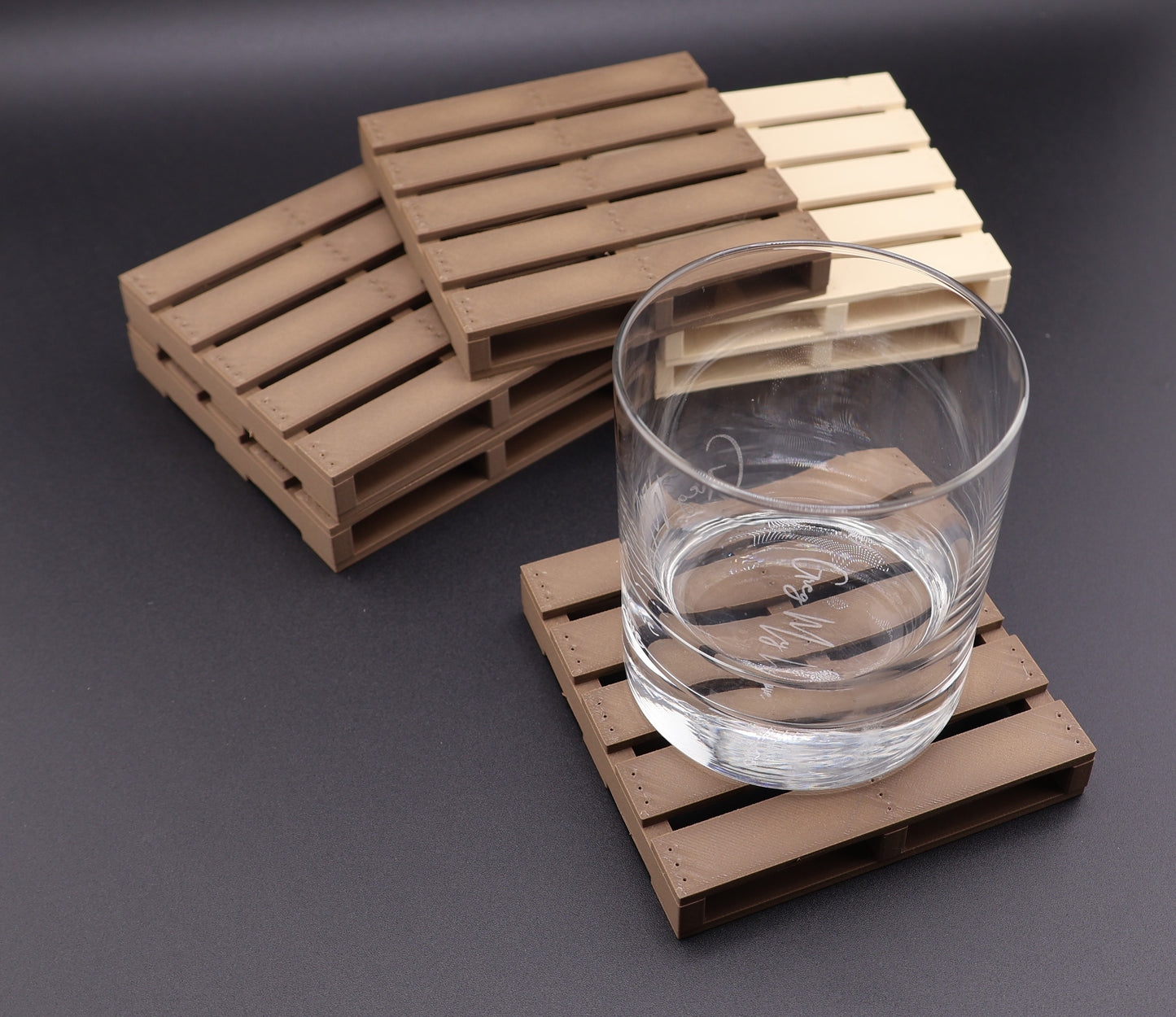 3D Printed Pallet-Style Coasters – Walnut & Maple Look